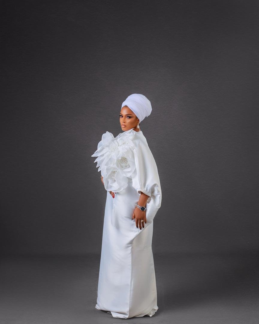 VEE VEE Kaftan - Image 5